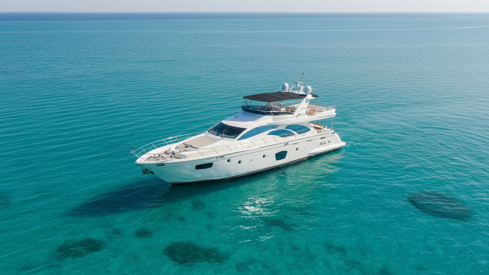 Azimut Viktoria 75 ft vista aérea na Dubai Marina