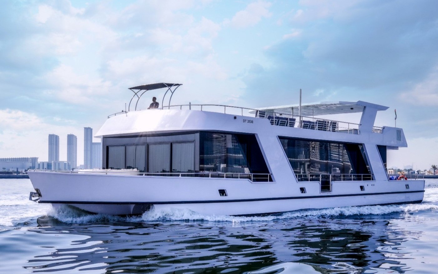 100 ft Bella Vitta