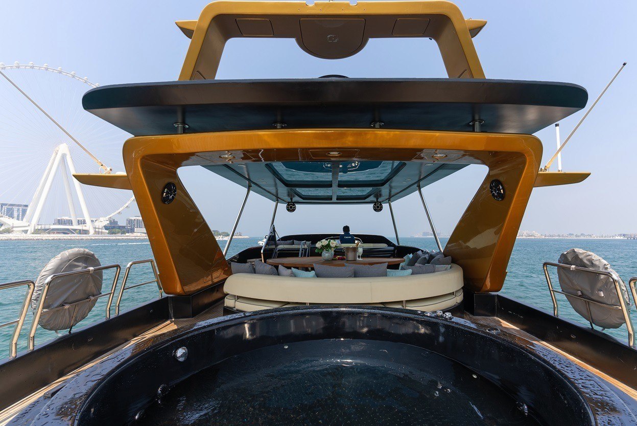 Azimut Anna, photo 2