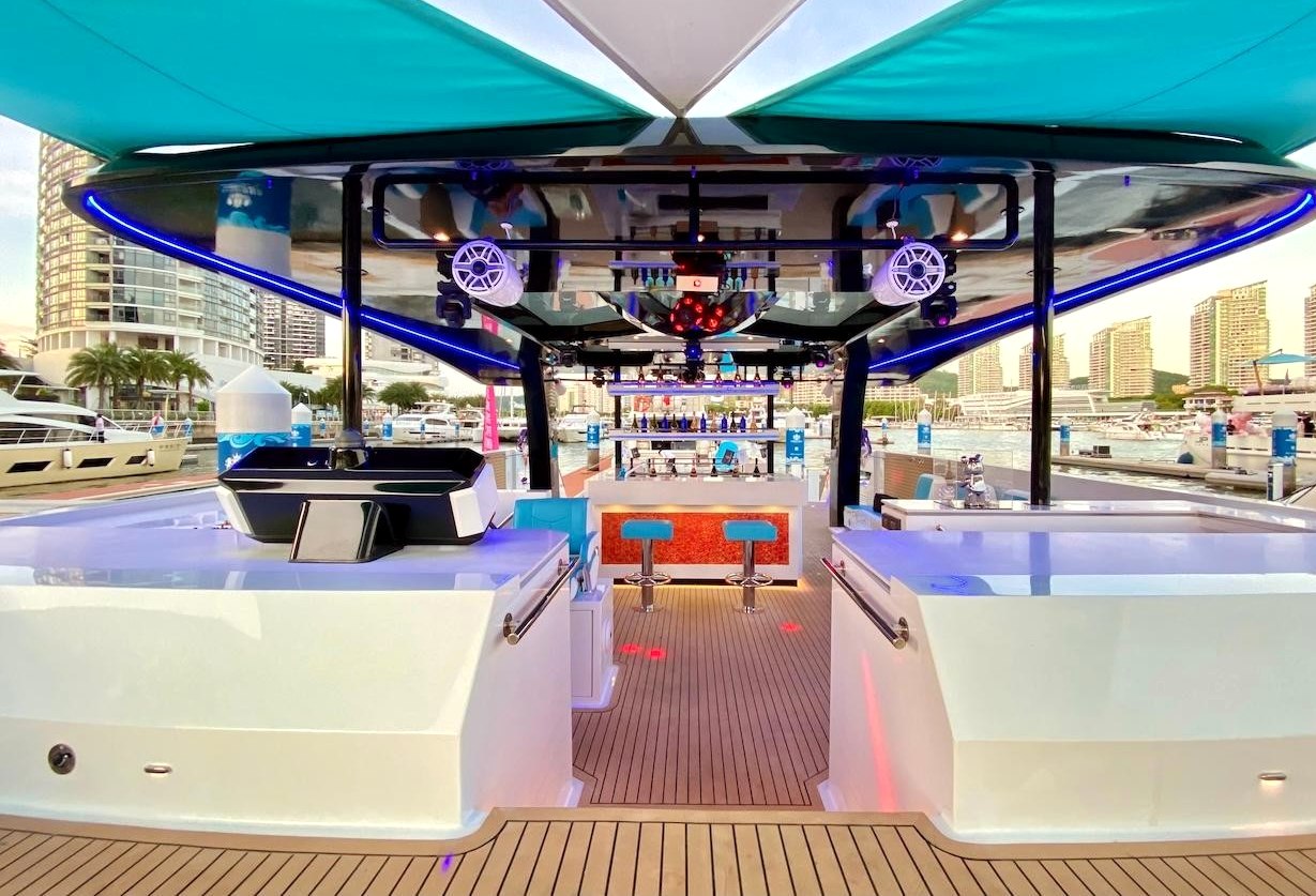 Catamaran Ozone, photo 10