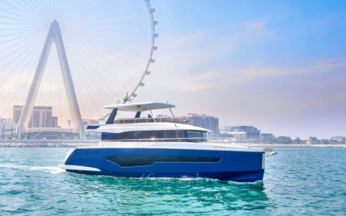 62 ft Sky Walker Taka Blue