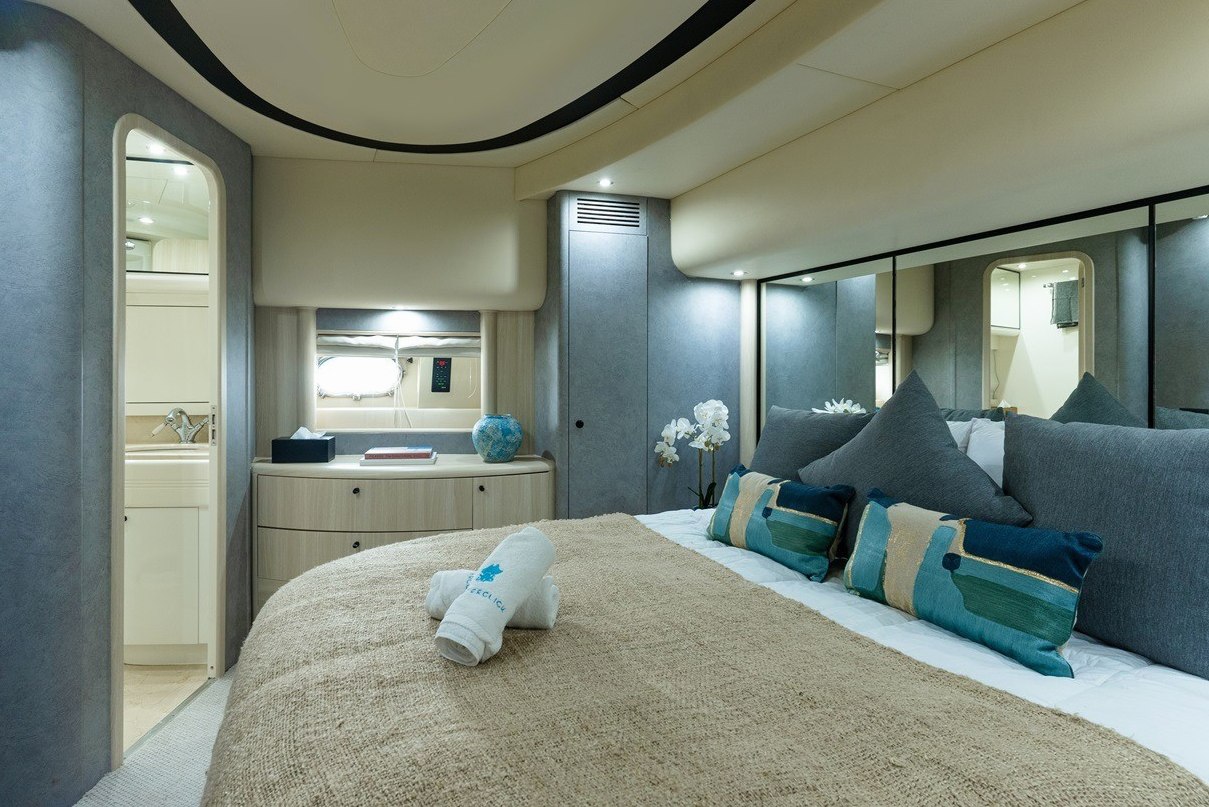 Azimut Anna, photo 12