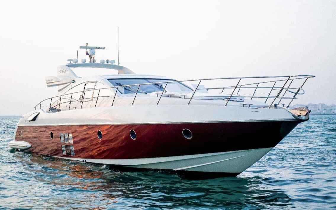68 ft Azimut Sura