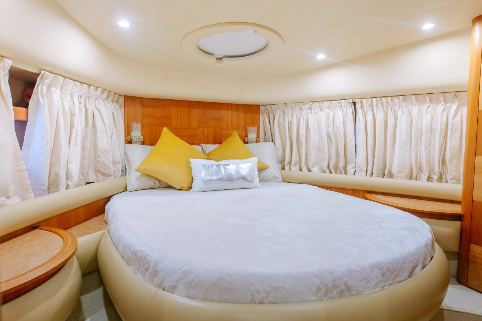 Azimut White Pearl, photo 3