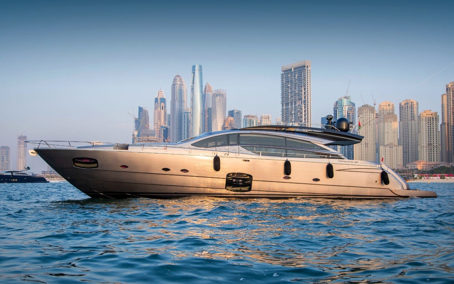 82 ft Pershing