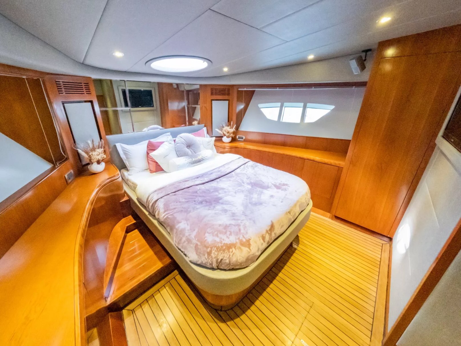 Azimut Lana, photo 7