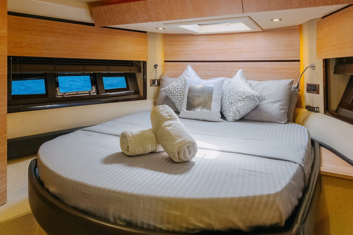 Azimut No Regrets, photo 3
