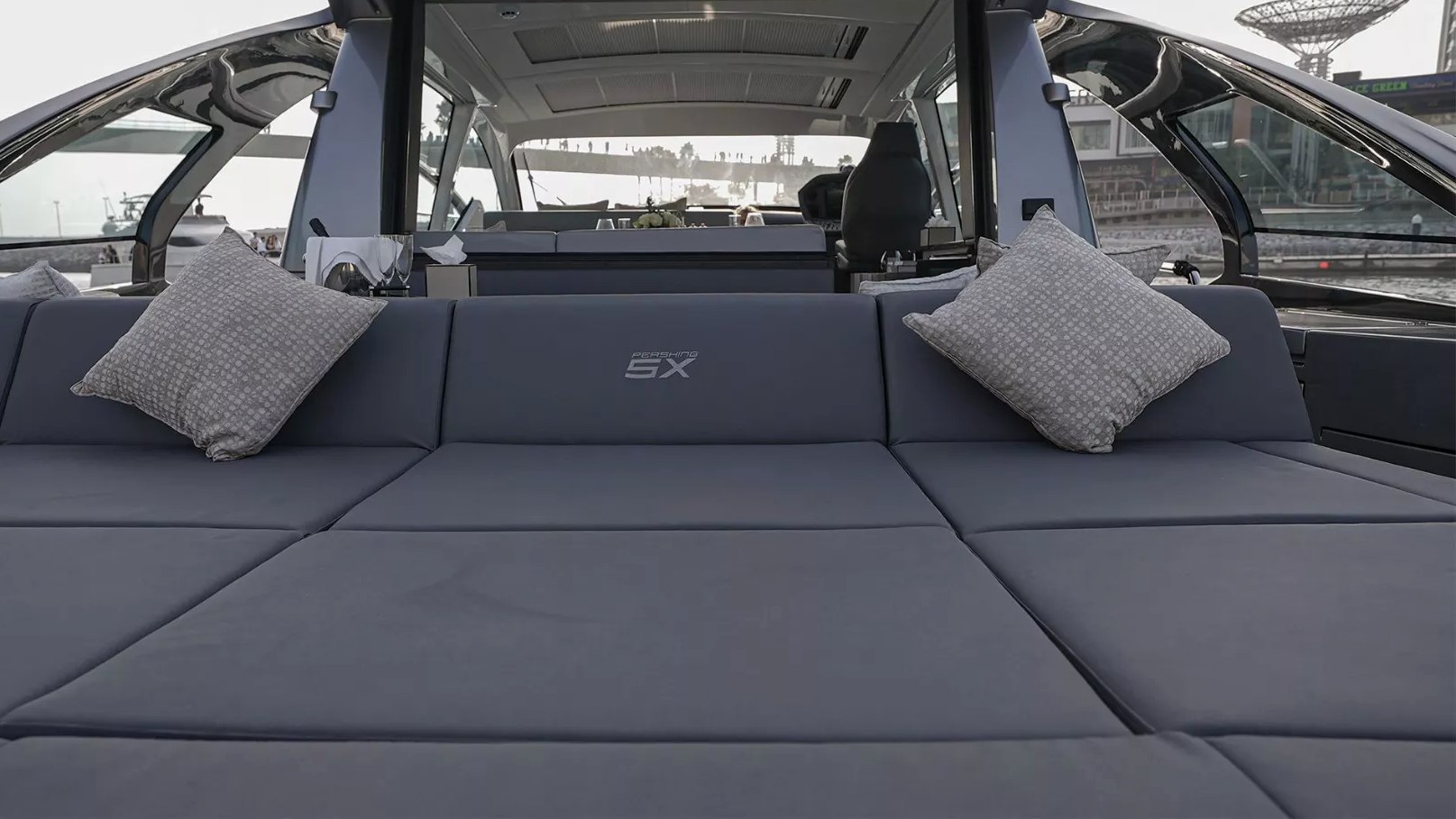Pershing 5X Shark Grey, photo 7