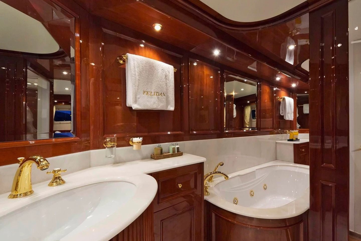 Benetti Gallus, photo 5