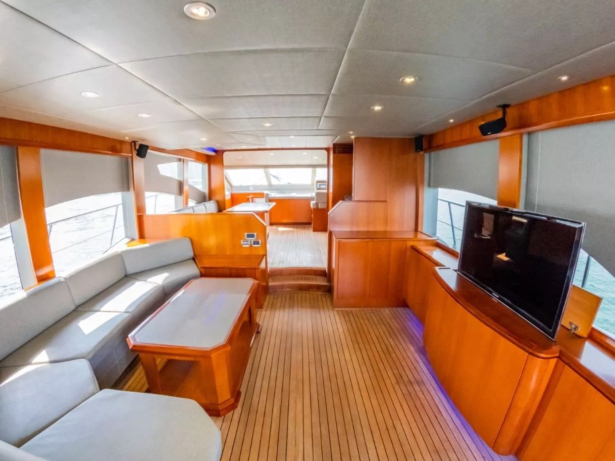 Azimut Lana, photo 4